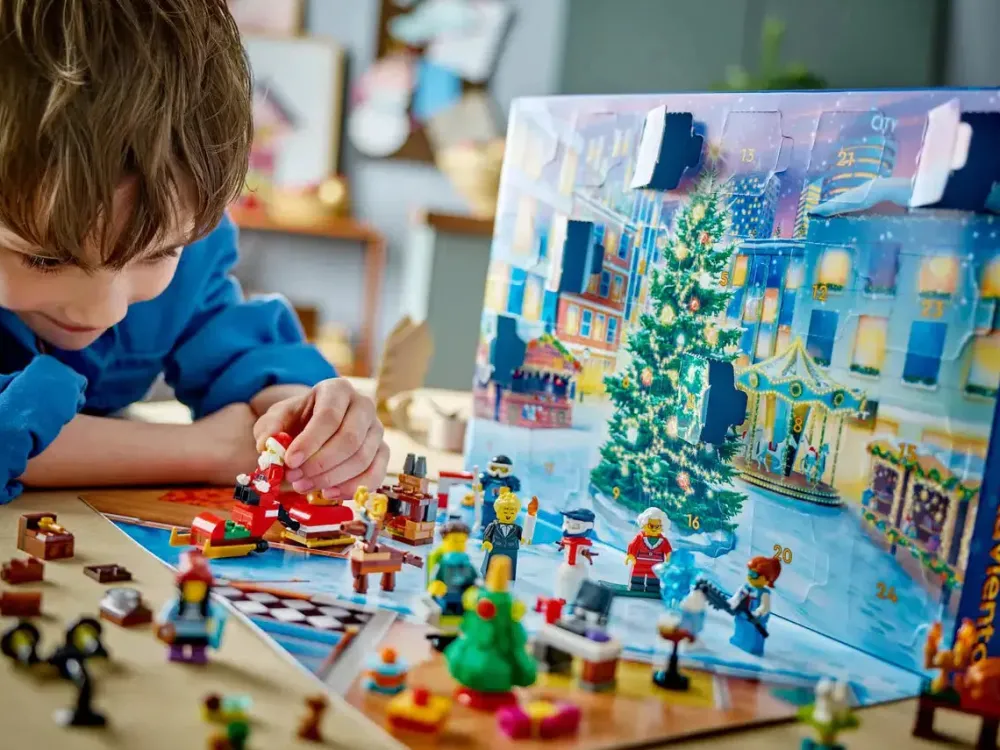 Fashion LEGO Advent Calendar 2023 60381 -