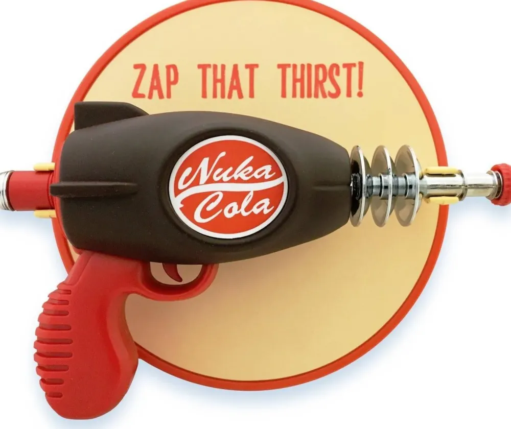 Hot Diamond Comics Fallout - Nuka Cola Blaster Wall Mount - Replica