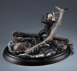 Online Dark Horse Comics The Witcher - Geralt vs Kikimora - Statue