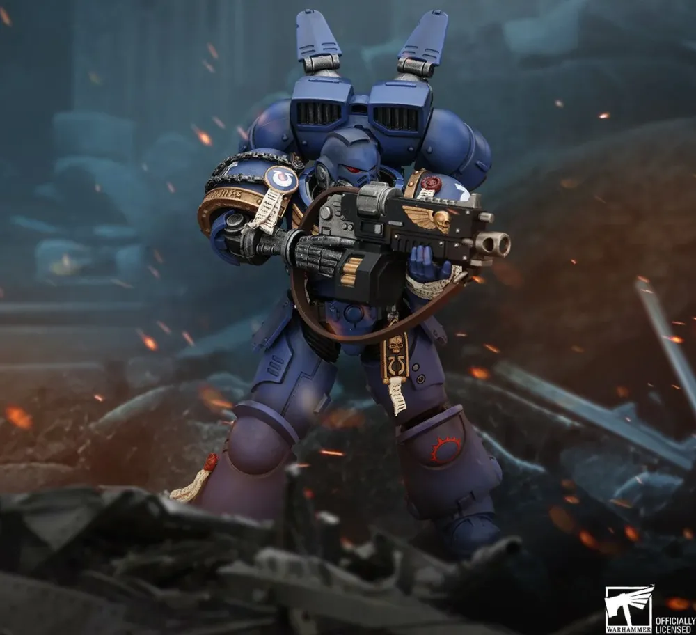 Outlet Joytoy Warhammer 40,000: Space Marine 2 - Ultramarines, Brother Chairon - Action Figure